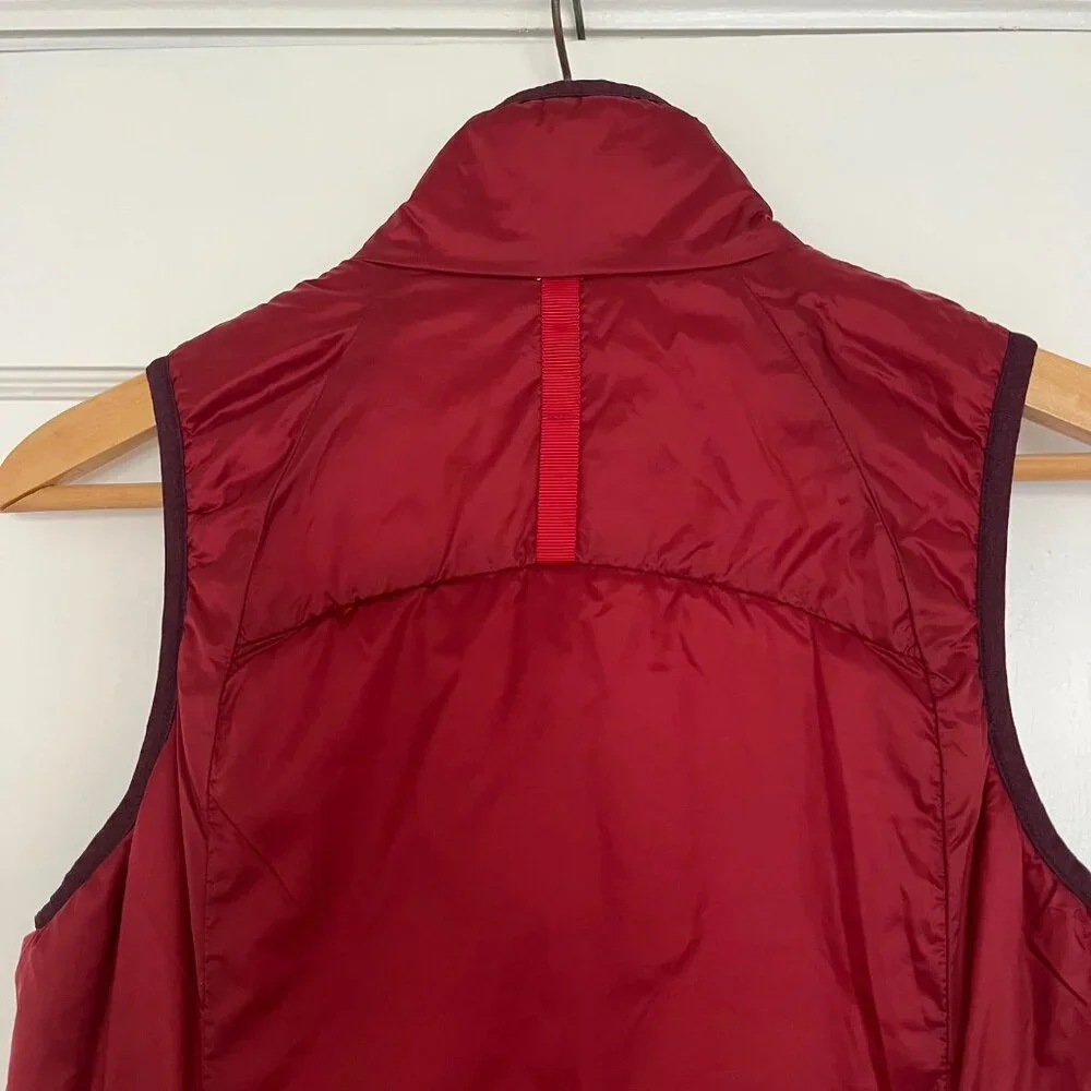 Lululemon Layer Up Reversible Insulated Vest in Bordeaux and Red | Size 4 - Picture 12 of 16